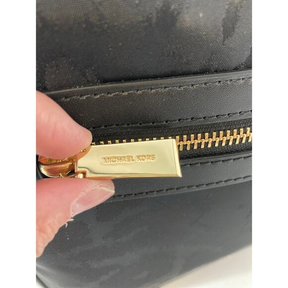 MICHAEL KORS, MEDIUM BLACK NYLON ANIMAL PRINT CROSSBODY BAG - Picture 10 of 12